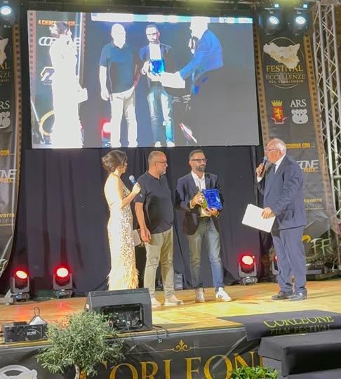 👏#premio Ieri sera nella cittadina di Corleone abbiamo ricevuto il Premio Nonuccio Anselmo, simbolo di coraggio, resili...