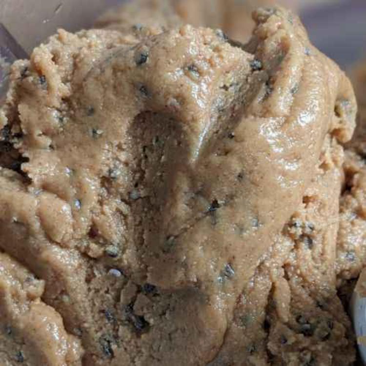 Homemade Honey Cinnamon Peanut Butter : A Treat for National Peanut Butter Day