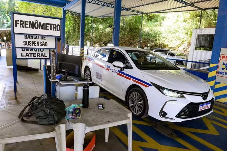 Vistoria anual obrigatória dos táxis de Salvador começa nesta segunda-feira com mudança; confira detalhes