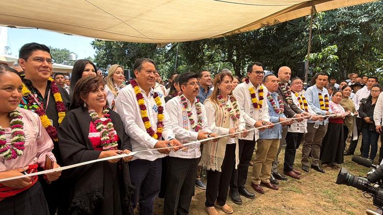 Abren histórica oficina de justicia para indígenas en Hueyapan; SCJN y Gobierno estatal la respaldan