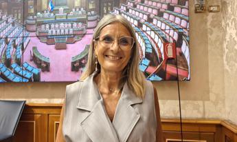Malpezzi (Pd): "No a device fino a 36 mesi, lo spiegheranno ostetriche e pediatri"