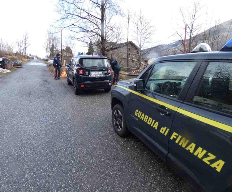 Exilles frazione Cels Ruinas deposito rifiuti