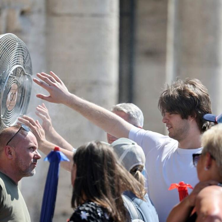 Caldo: allerta rossa sull'Italia, i consigli del ministero