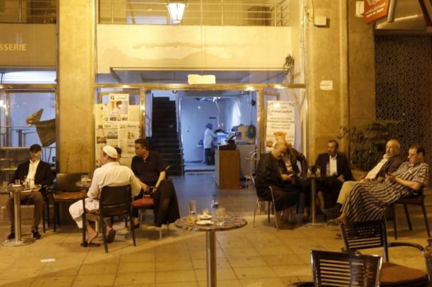 مخاوف متصاعدة من أنشطة مشبوهة بمقاهي بمراكش