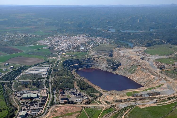 Los trabajos en la mina de Aznalcollar podrían comenzar a finales de enero o primeros de febrero, según el alcalde