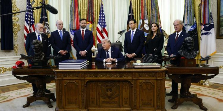 Verso un nuovo round Usa-Iran, i negoziatori volano a Islamabad. Trump invia Witkoff e Kushner