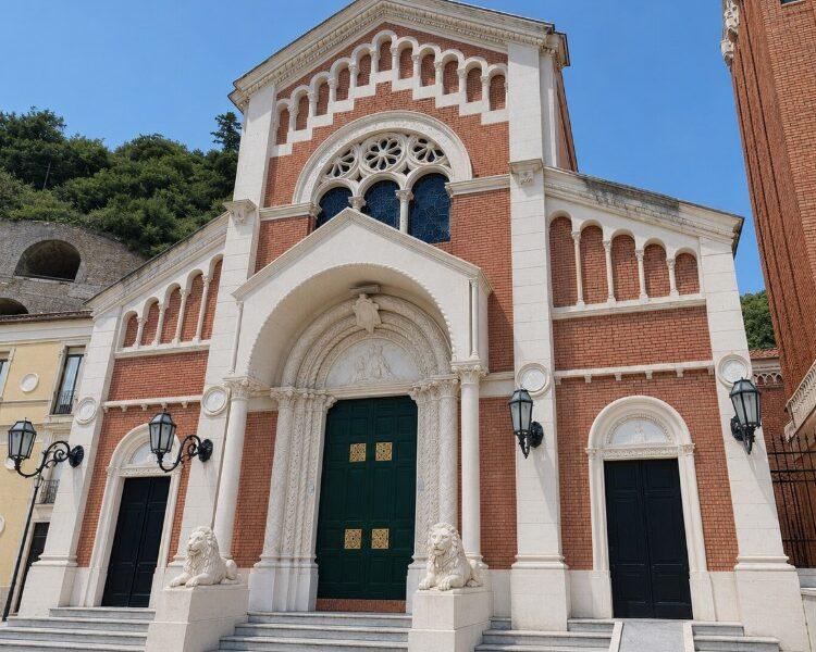 Bagnara Calabra, temporanamente chiusa la chiesa del Rosario dopo un grave atto sacrilego