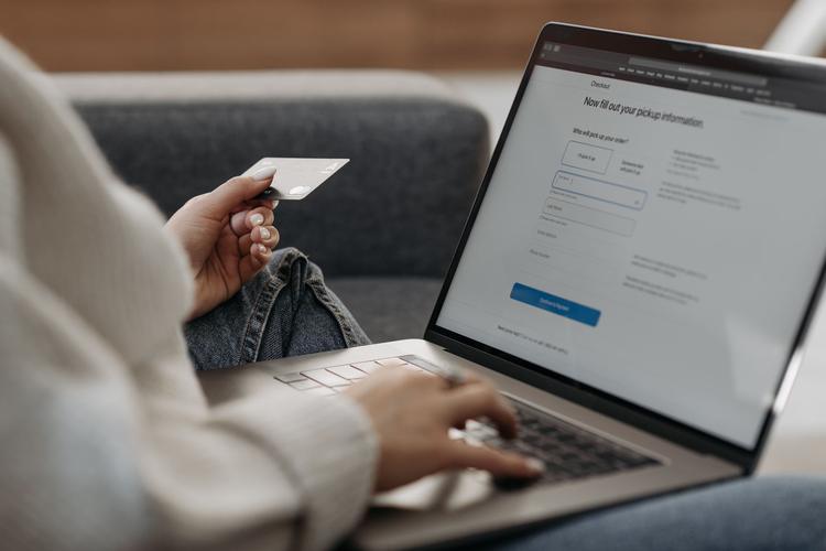 Dia das Crianças tem mais fraudes na compra on-line de brinquedos do que o Natal, aponta estudo