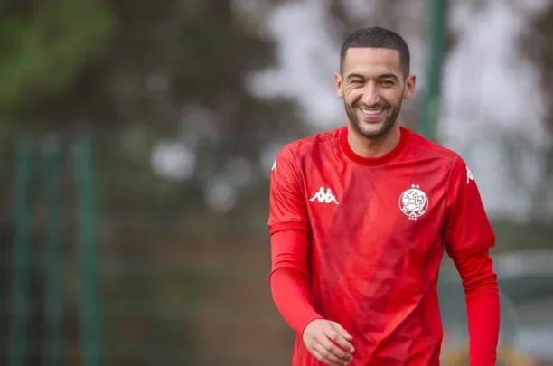 عملية جراحية تبعد حكيم زياش عن الملاعب