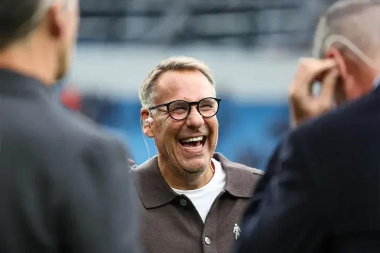 Paul Merson answers question, is Eddie Howe still the right man to lead Newcastle United?