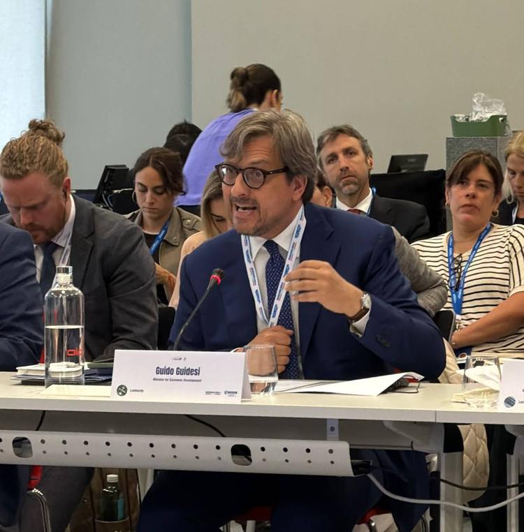 In 5 anni supportate 1400 aziende estere interessate a investire in Lombardia. L'assessore Guidesi: "Sempre più attrattivi"