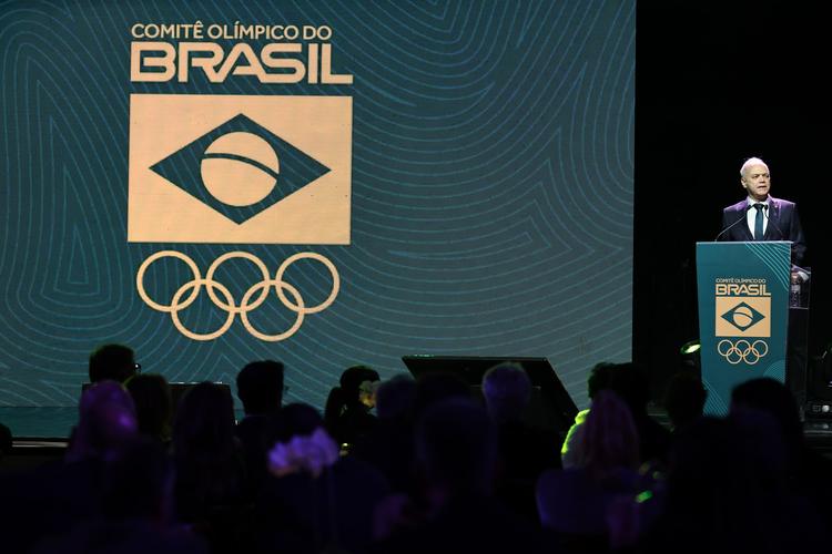 Veja imagens da homenagem do COB a oito ídolos do esporte brasileiro