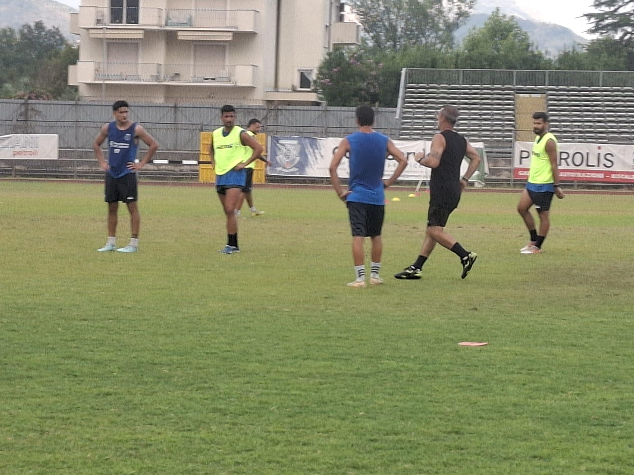 Calcio – Cassino, si entra nel vivo: una settimana di fuoco tra Sterparo, Venafro e Casertana