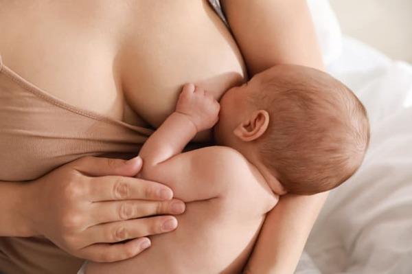 Allattamento esclusivo: il ruolo di sostegno e informazione
