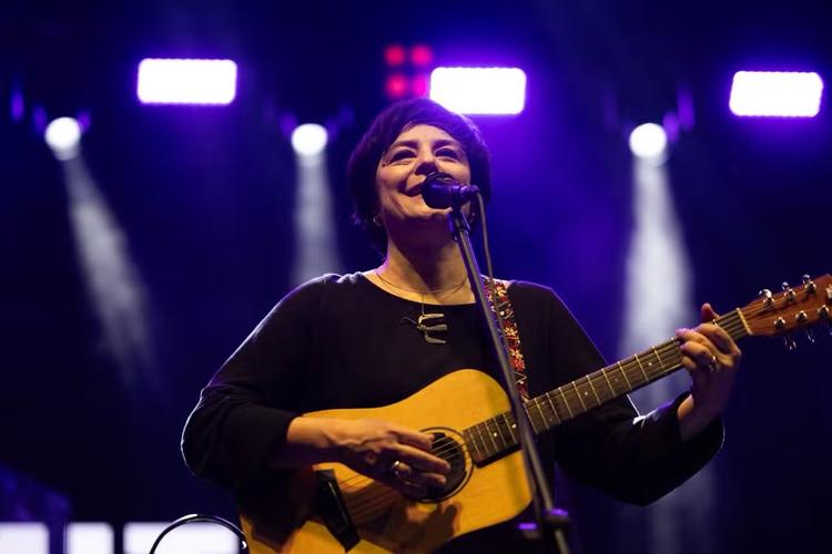 Pato Fu faz show gratuito em Juiz de Fora no sábado; veja outras atrações