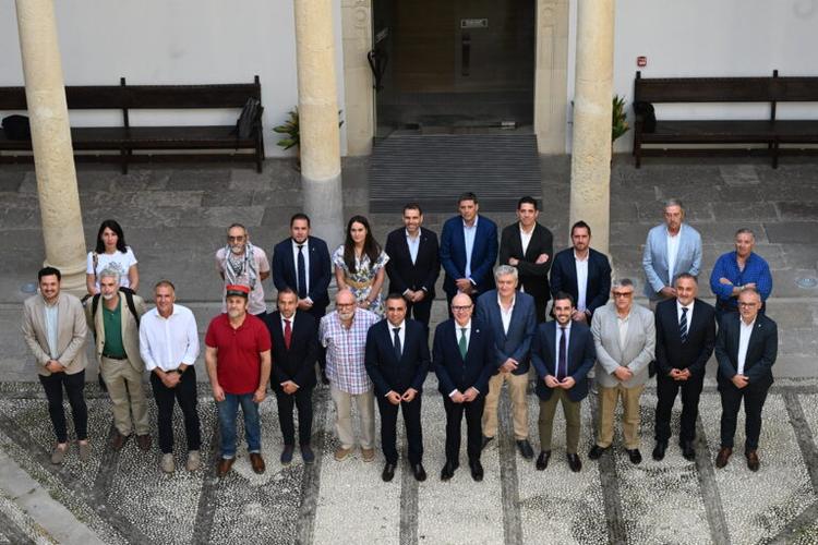 El Ayuntamiento de Baza respalda la petición de un nuevo estudio de viabilidad para la línea Guadix-Baza-Lorca