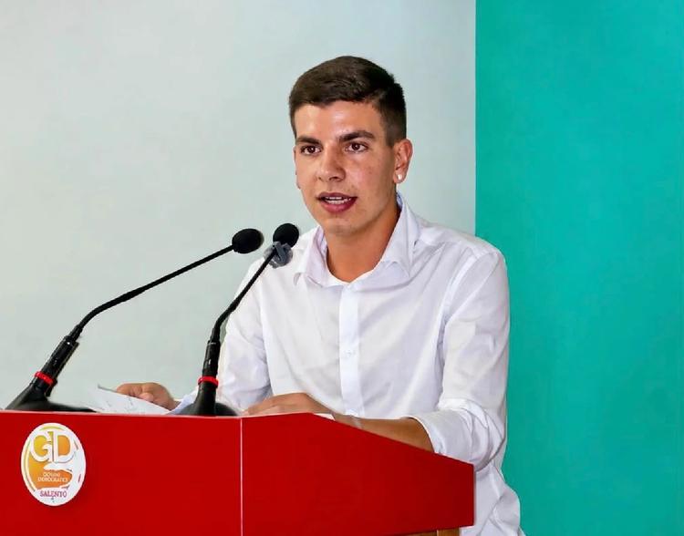 &nbsp;Lecce: Nuove Strisce Blu nei Quartieri, Preoccupazioni dai Giovani Democratici