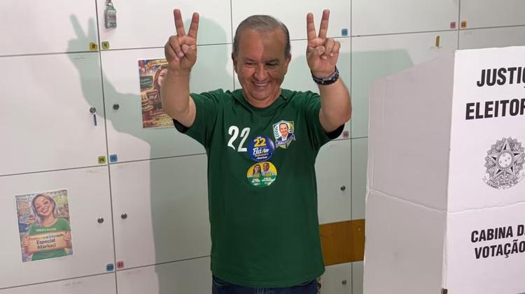 Governo de SC: Jorginho Mello (PL) vota em Herval D'Oeste