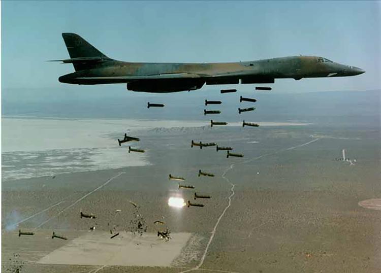EEUU sitúa cuatro grandes bombarderos estratégicos en la base sevillana de Morón