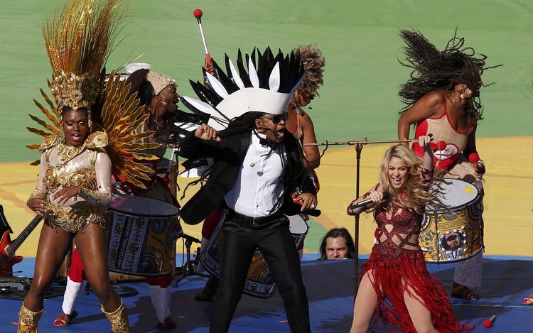 Dá um CPF para ela: as vindas de Shakira ao Brasil