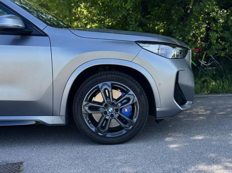 BMW X1 plug-in: guarda tutte le foto  12