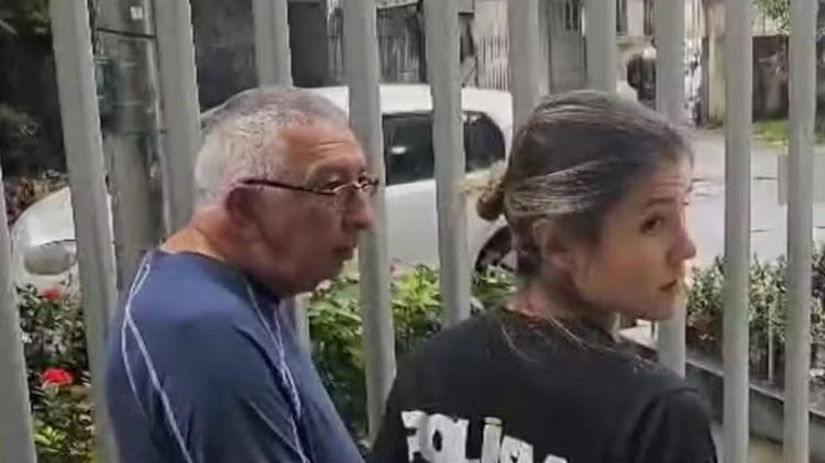 Polícia investiga se professor universitário preso por abuso e exploração sexual de menores fez mais  5 vítimas