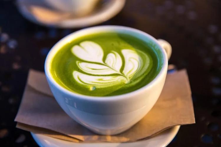 Matcha&nbsp;: pourquoi cette boisson “healthy” menace votre santé&nbsp;?