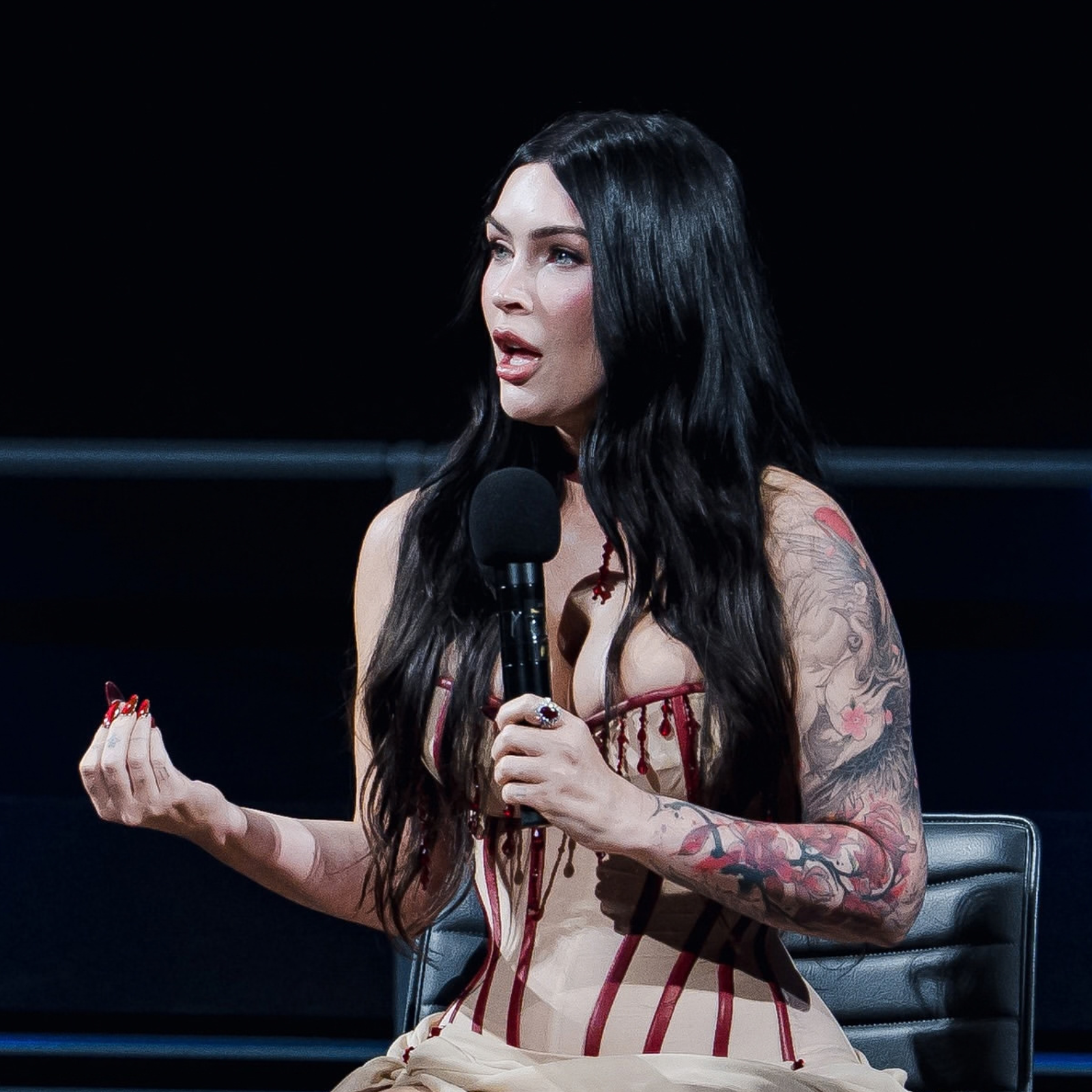 Megan Fox y el video viral que reavivó rumores sobre su rostro