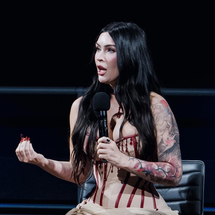 Megan Fox y el video viral que reavivó rumores sobre su rostro