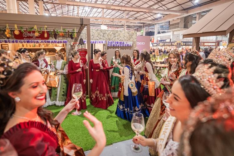 Mais de 125 mil visitantes já passaram pela 34ª ExpoBento e 21ª Fenavinho