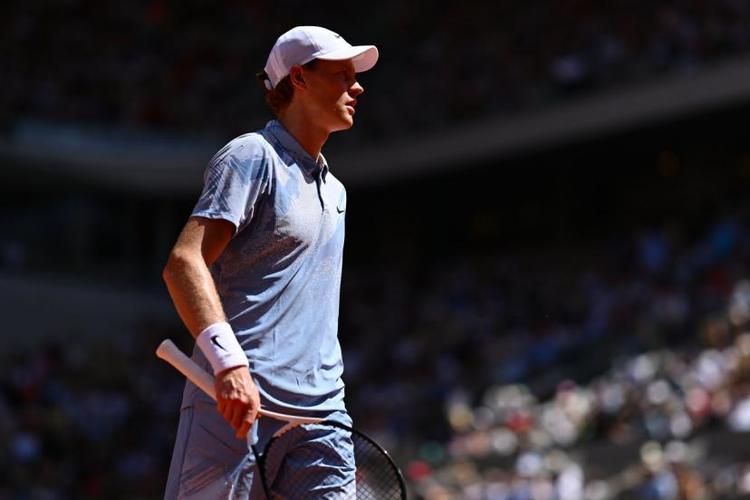 Jannik Sinner reprend la parole avant Wimbledon&nbsp;: «&nbsp;Avec mon élimination précoce à Roland-Garros, j'ai gagné du temps&nbsp;»