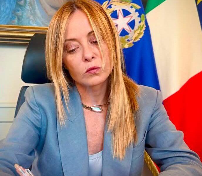 Accise, Meloni sul taglio al gasolio: «Risposta tempestiva con le poche risorse a disposizione»