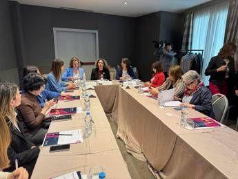 Malattie rare, al via campagna 'She SpeaXX' per dare voce alle donne con malattia di Fabry