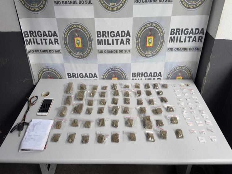 Homem é preso por tráfico de drogas no bairro Belo Horizonte, em Caxias do Sul