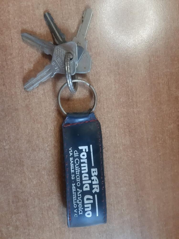 Comunichiamo che è stato trovato un mazzo di chiavi. Chi lo riconosce può ritirarlo presso il Comando di Polizia Locale...