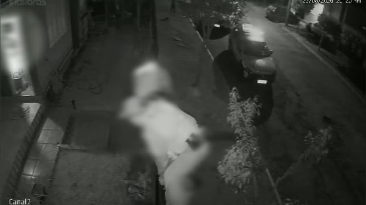 VÍDEO: Uma semana após deixar prisão, homem volta a agredir ex-companheira e é morto pela polícia no RS