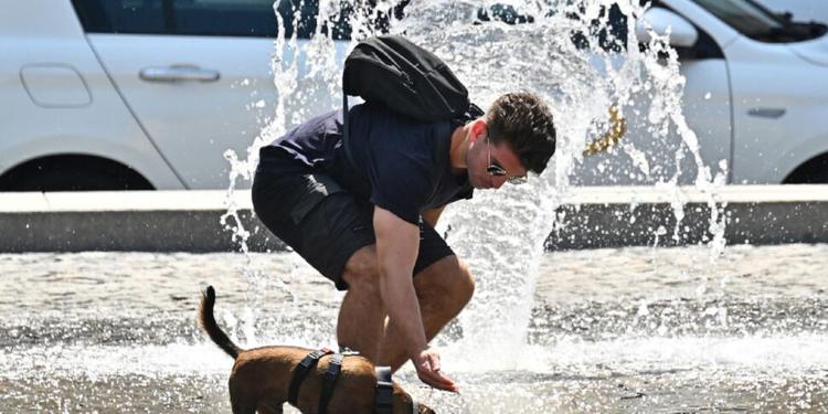 Morsa di fuoco sull’Europa. Italia "hot" fino a Ferragosto: domani bollino rosso a Palermo, Messina e Reggio Calabria