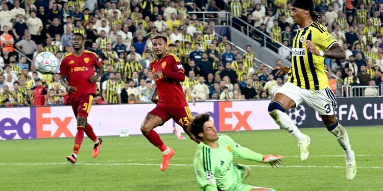 Roma, un punto d'oro per il ritorno in Champions: Cristante illude, Brown fa 1-1 a Istanbul