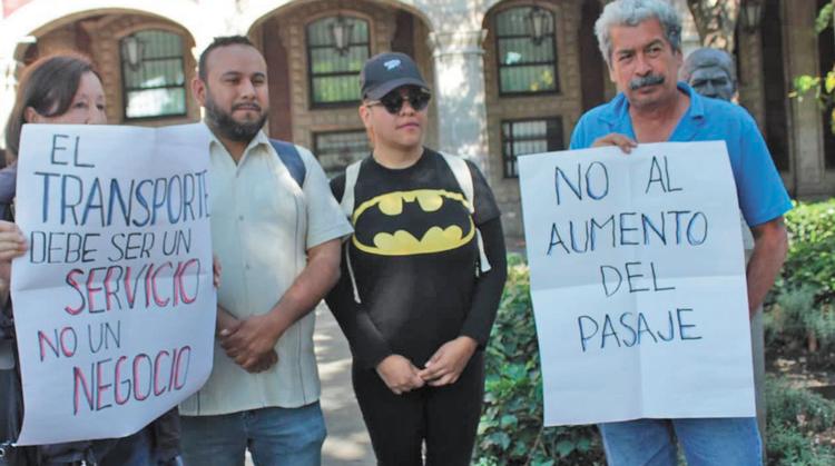 Frente contra el Alza del Pasaje exige frenar el aumento al transporte público en la capital del Estado