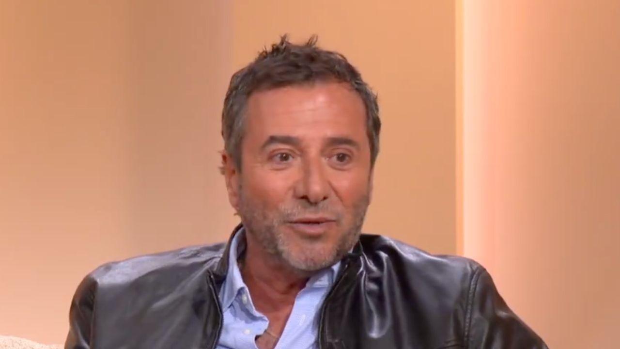 Bernard Montiel explique pourquoi il n'a pas suivi Cyril Hanouna sur W9 : "Je voulais redevenir animateur"