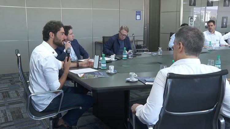 Gabriel Azevedo propõe usar plano estadual para definir obras de infraestrutura em MG