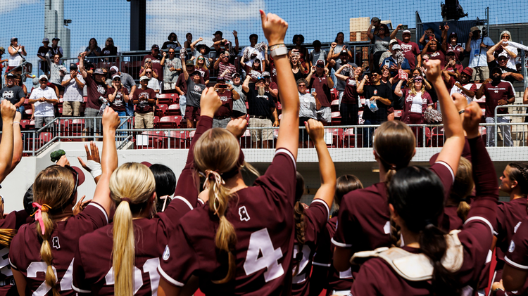 Mississippi State softball makes mighty comeback to upset Oklahoma, 11-9, in super regional opener