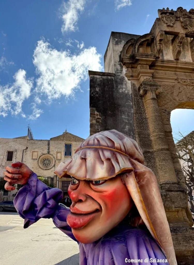 CARNEVALE DI SCIACCA 2027  Avviso per la selezione dei carri allegorici  LINK  https://www.comune.sciacca.ag.it/carneval...