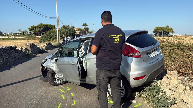 Lama, scontro tra due auto in via San Domenico