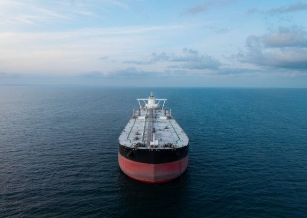 호르무즈 해협 통과 선박 식별 난항 속 봉쇄 작전 지속