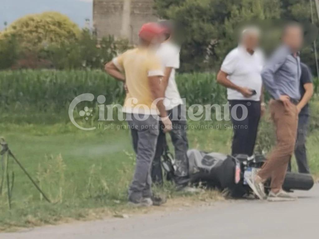 Incidente ad Albanella, moto contro un tir sulla provinciale: ferito un 21enne