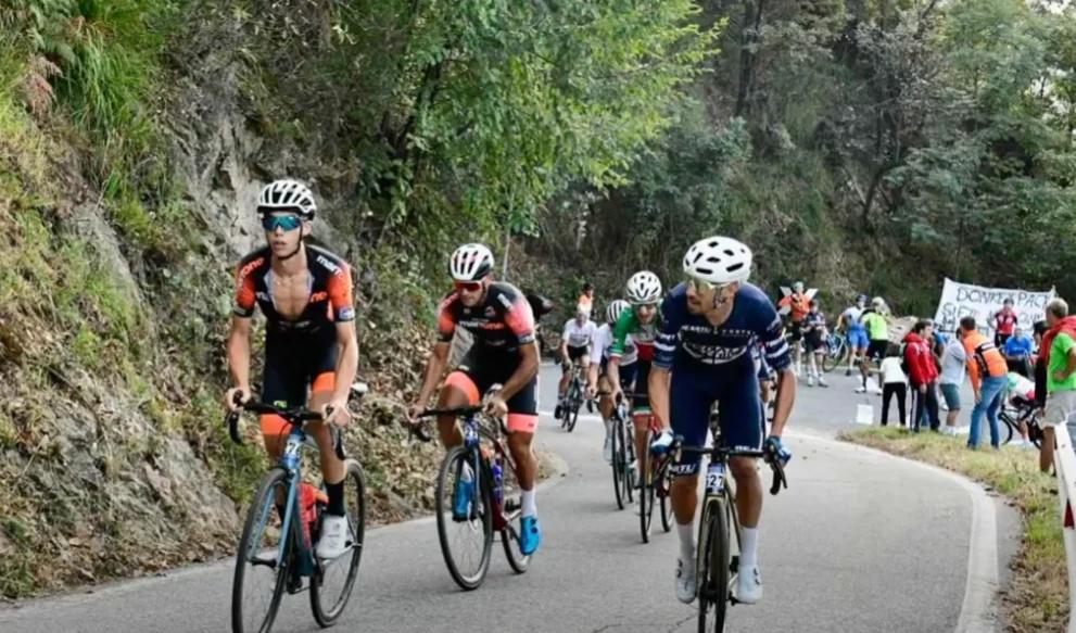 Granfondo Marcialonga, straordinaria vittoria per Giuseppe Orlando: il ciclista di Monteforte Cilento trionfa sulle Dolomiti