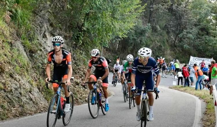 Granfondo Marcialonga, straordinaria vittoria per Giuseppe Orlando: il ciclista di Monteforte Cilento trionfa sulle Dolomiti