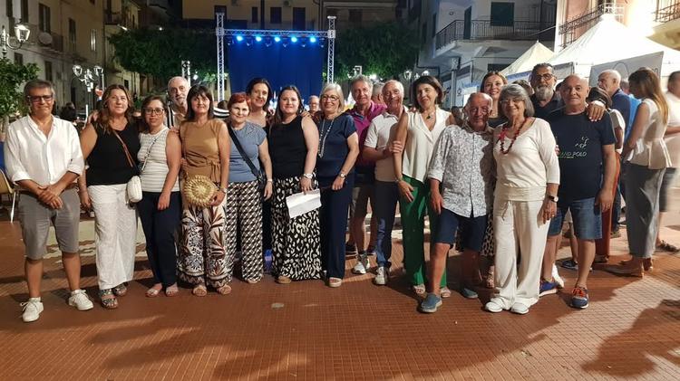 🎷🎸 La Festa della Musica ha fatto centro ancora una volta, trasformando il cuore di Gioiosa Marea in un palcoscenico d...