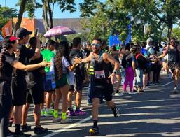 Maratona do Rio de Janeiro reúne cerca de 18 mil participantes com emoção na linha de chegada